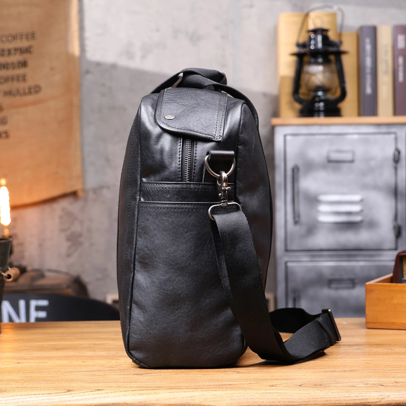 S.WORKER Vintage Echtleder Weekender Reisetasche Herren Top-Grain Rindsleder Handtasche Modische Sporttasche Handgepäck – Detail 7