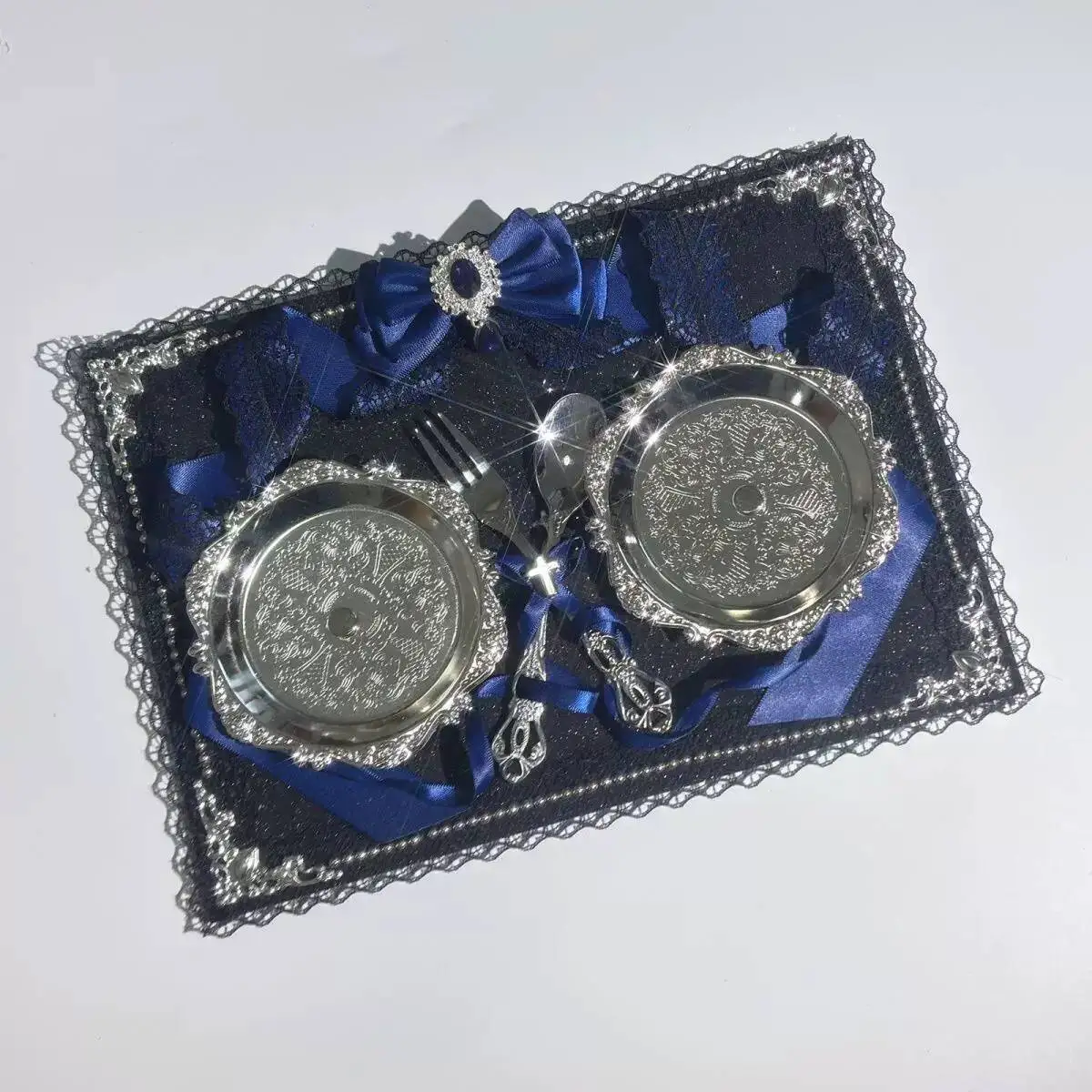 Gothic Style Badge Display Stand Set Black Lace & Purple Ribbon Base With Silver Trays Fork & Spoon For Anime Pin Buttons Badge