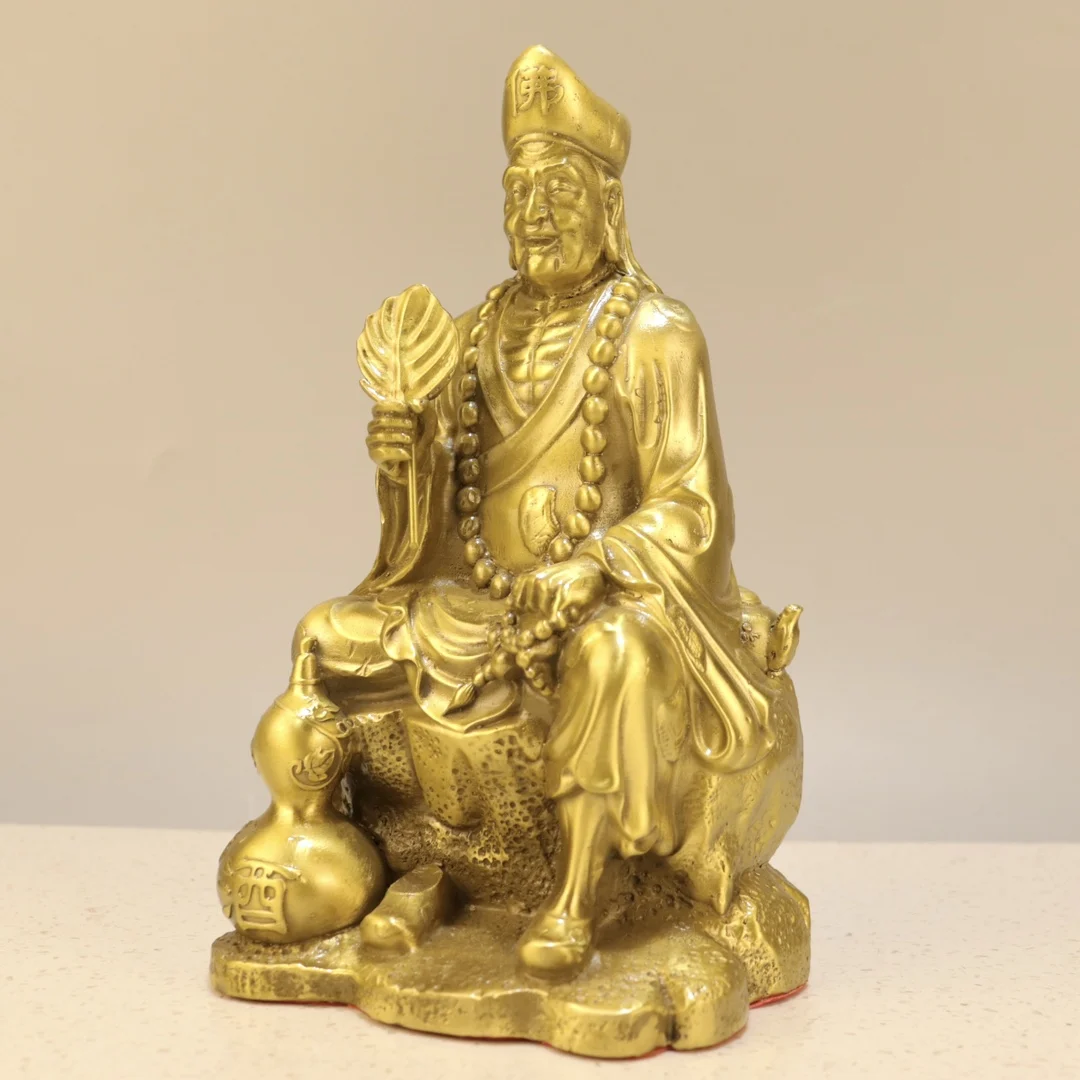 Metal copper statue Figure Buddha, Ji Gong, sitting with a dragon, Arhat Large size height 20cm length: 11.5cm width 9.5cm