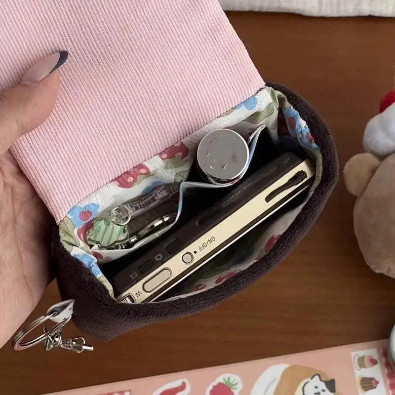 1 Stück Niedliche Doppelschichtige Erdbeer-Geldbörse Kawaii Stoff-Karten-Lippenstift-Aufbewahrungstasche – Detail 7