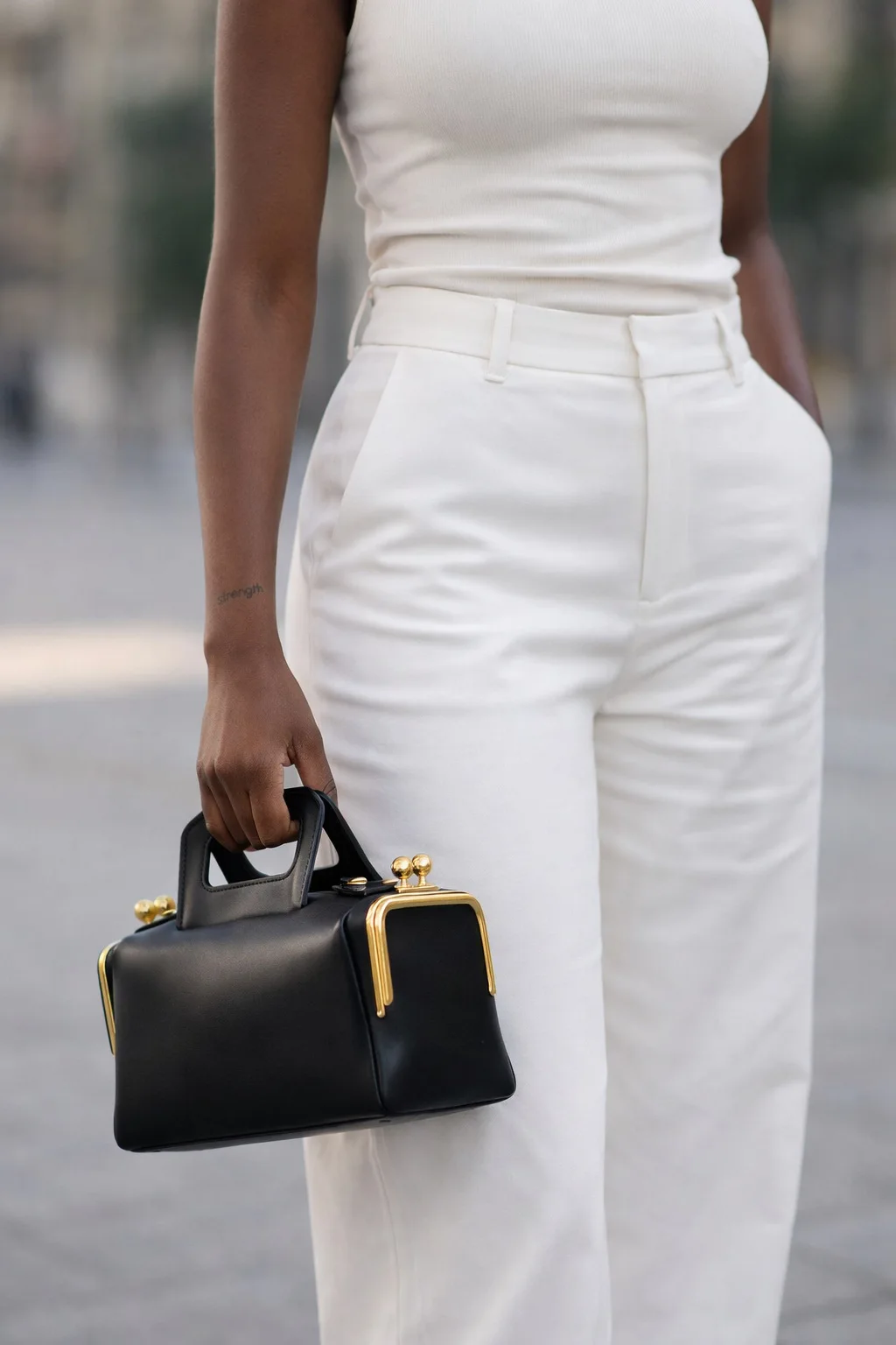 borsa-a-tracolla-retro-con-clip-laterale-2026-nuovo-arrivo-lusso-testurizzato-da-donna-per-uso-quotidiano-e-pendolarismo