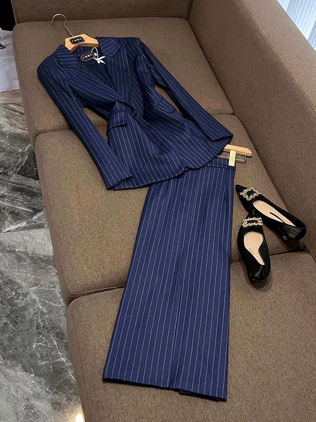 

Premium Striped Suit Set Korean Faion Commute High End Women's Blouse Skirt Two Piece Set Profional Clothing X704