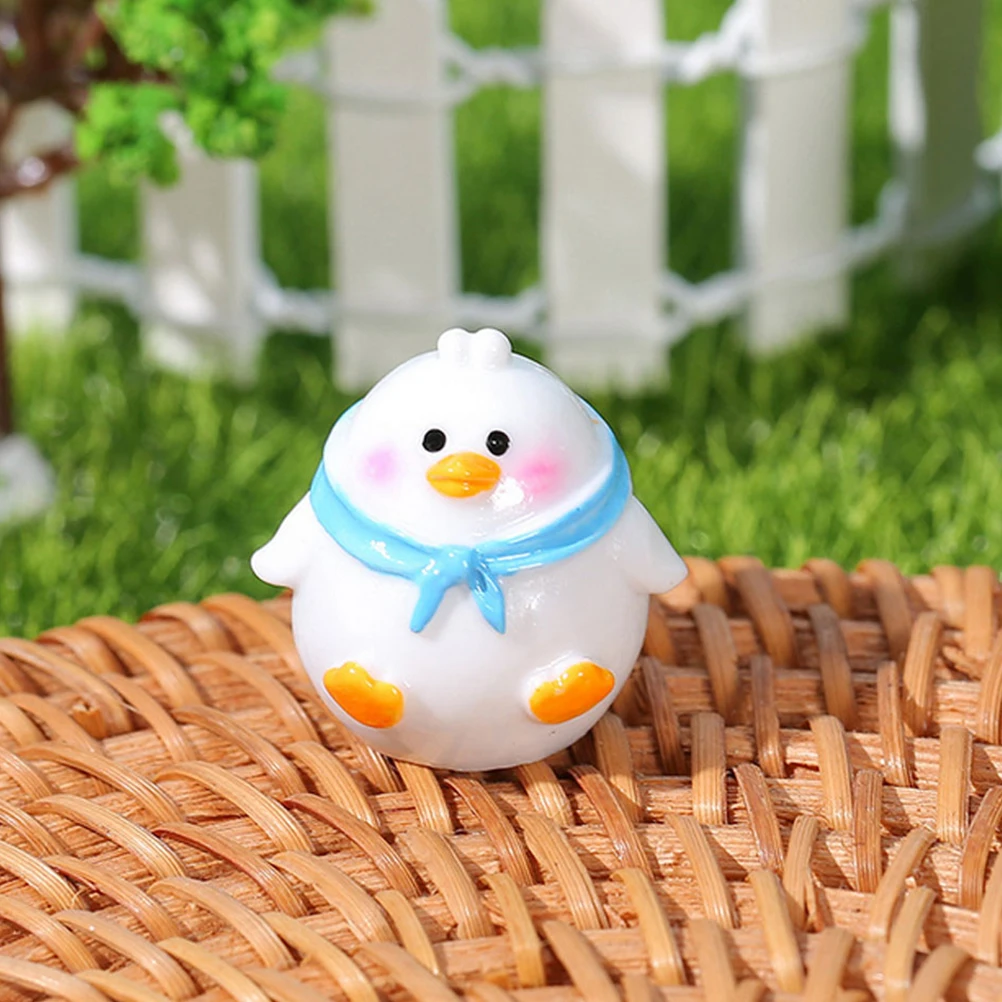 

4 Pcs Little Cute Chicken Micro Landscape Ornaments Mini Figurines Resin The Animal Small Chickens Model Minature Figures