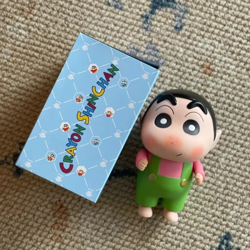 Crayon Shin-Chan Anime Figura Tabletop Ornamento, Boneca Bonito Criativo, Hipster Play, Modelo PVC, Crianças Toy Presente, Fazer Cura