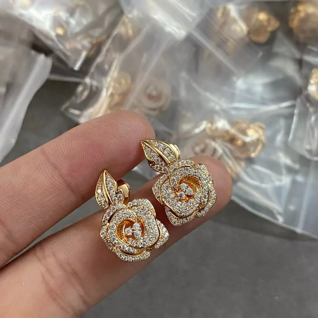 V gold plated Mi gold, rose full diamond earrings with flying saucer earplugs two colors cnc fine engraving hand inlaid with imp