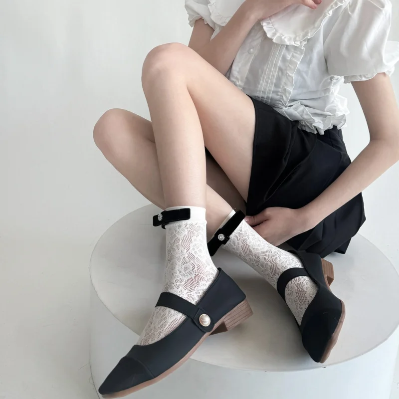 

Японские Ретро Яркие Алмазные Бархатные Банты Кружева Цветочные Сладкие Молочно-Белые Ажурные Чулки Женские Короткие Трубки Little Chanel Style Bl