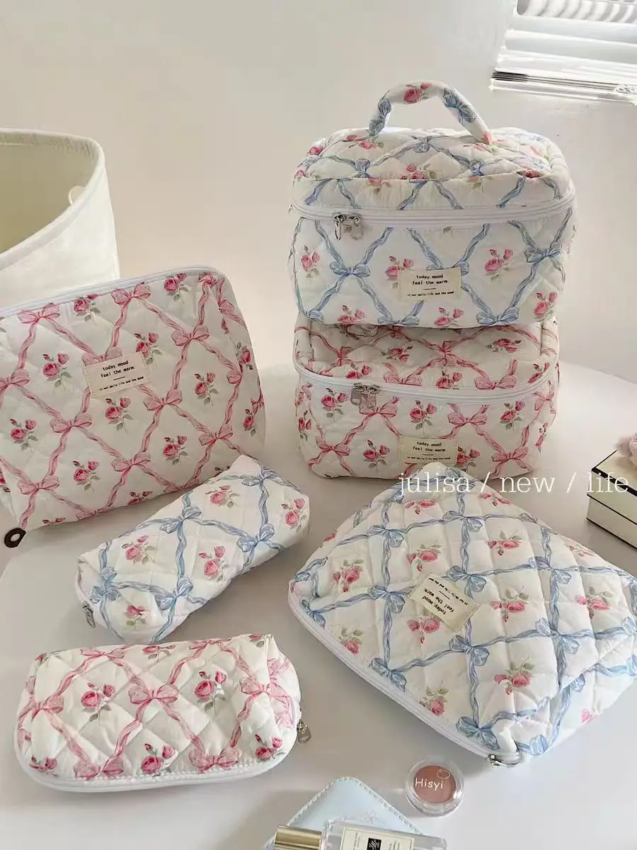 

Quilted Cotton Makeup Bag Bow Flower Women Zipper Cosmetic Organizer Fabric Handbag Portable Toiletry Case for Girls Gift