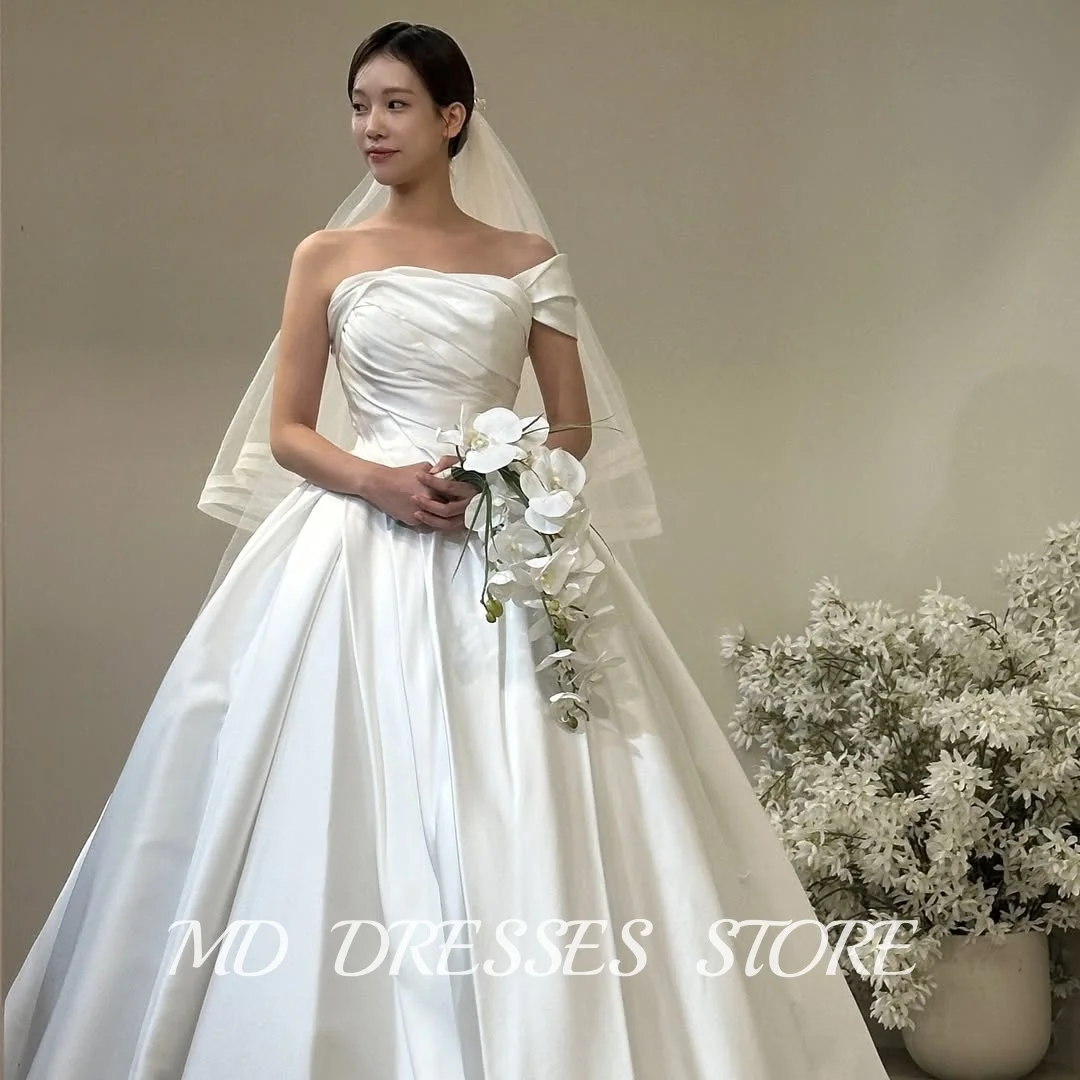 MD 2025 Elegante vestido de novia de una línea con hombros descubiertos Satén Corea Photoshoot nneinize Vestido de novia Hasta el suelo Corsé Volver Personalizado