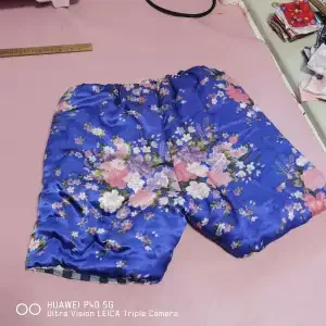 Jedwabiste, kwieciste, ręcznie robione, grube, zimowe, ciepłe szorty z mieszanki bawełny, elastyczny pas