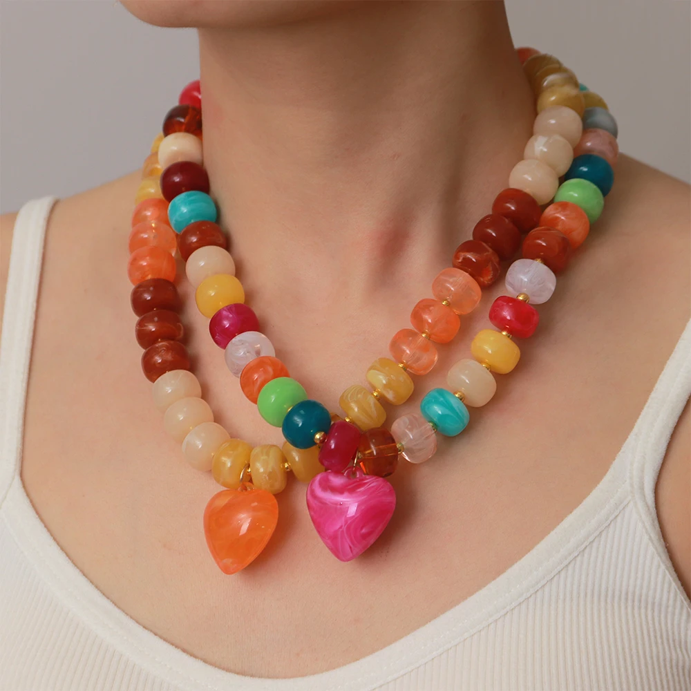 Boho Bunte Acryl Flache Runde Perlen Herz-Anhänger Halskette Geometrische Liebesherz Perlen-Choker Trendiger Schmuck Geschenke – Detail 4