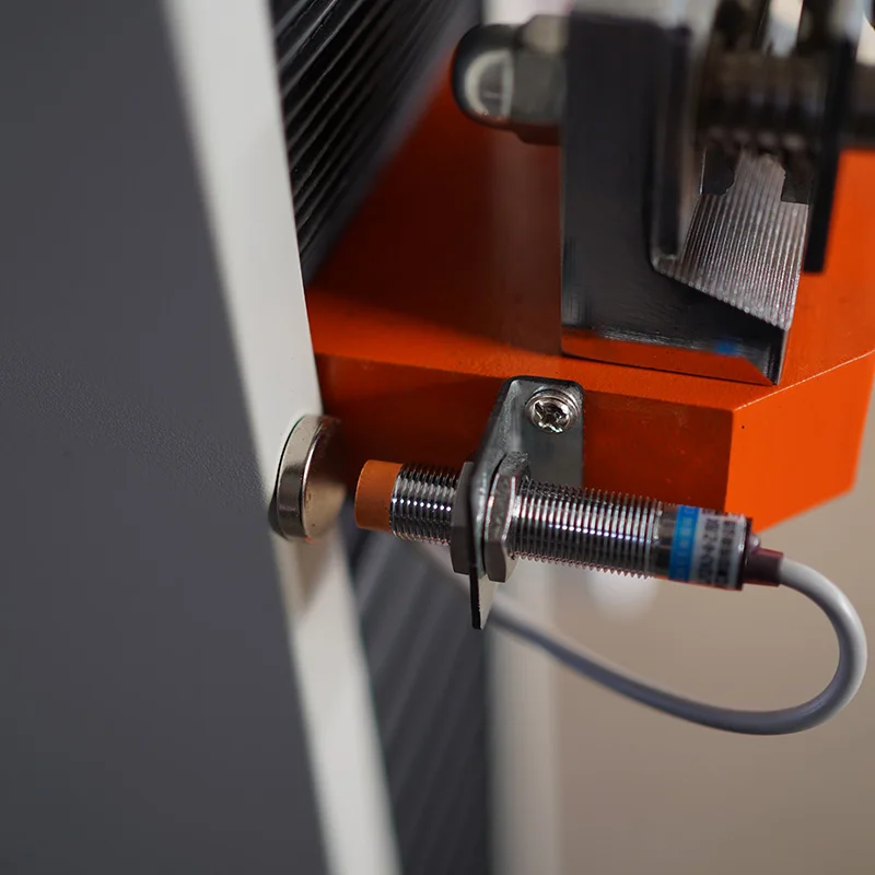 High Precision Single Column Compression Pull Tensile Strength Testing Machine with 100N-5000N Range