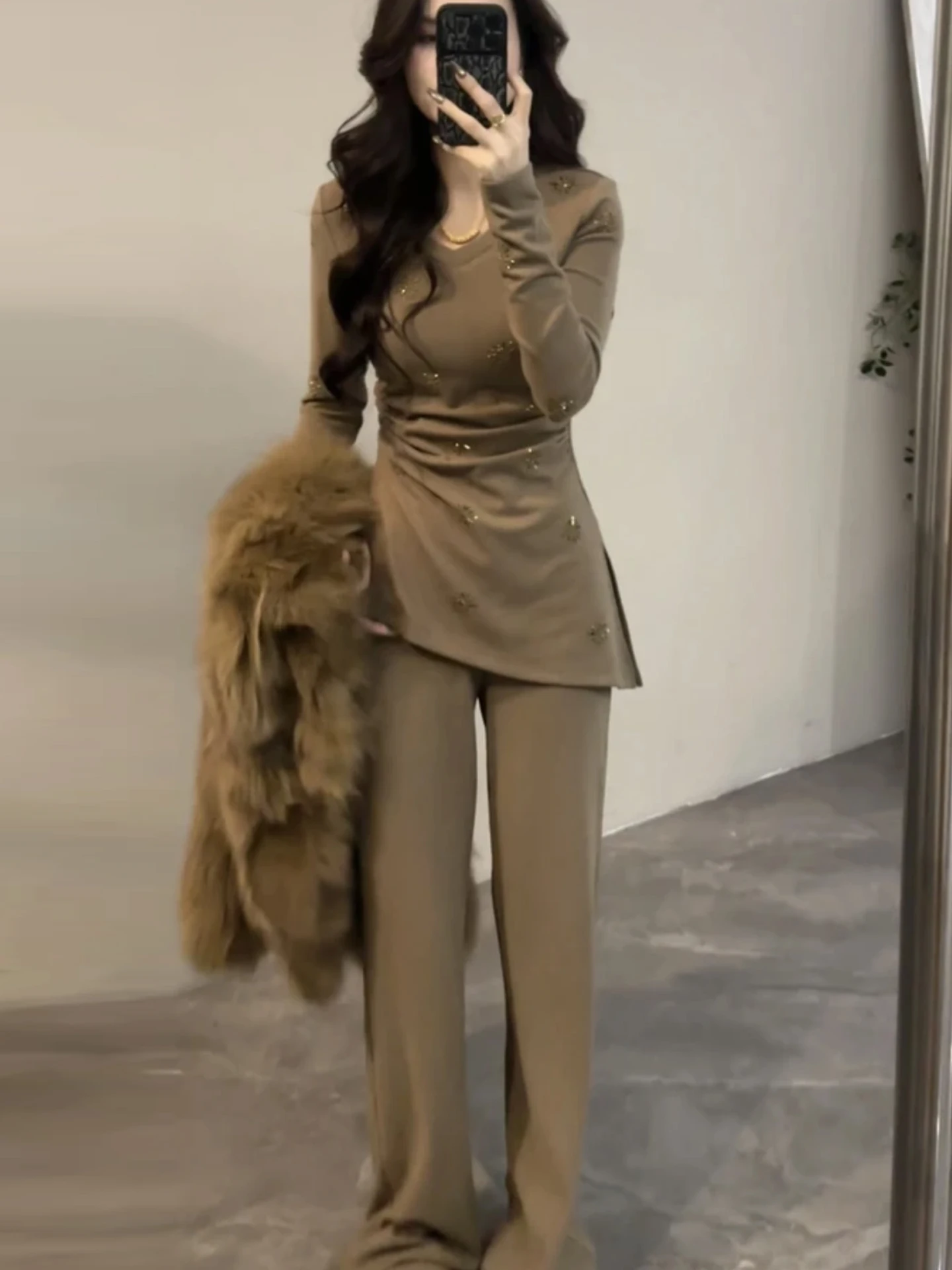 

Spring Fashion Heavy Duty Rhinestone Slimming T-Shirt And High Waist Wide Leg Pants Two Piece Set Women's Casual Wear