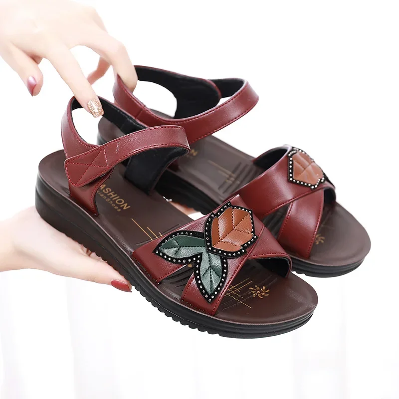 Fashion high quality leather mother sandals woman summer flat shoes ladies footwear comfortable Platforms plus size soft sandals