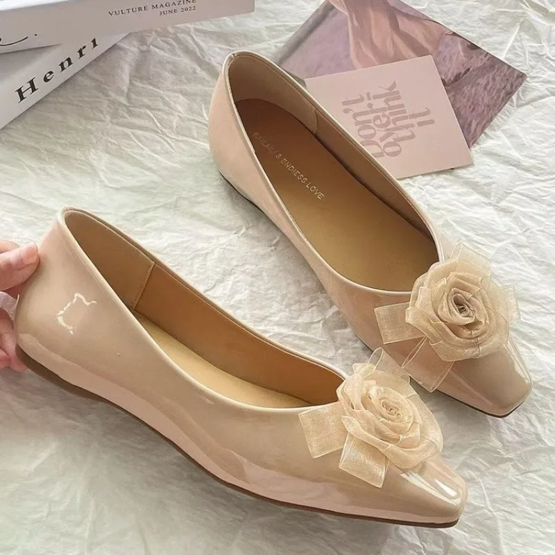 French Pointed-toe 2026 New High-heeled Shoes, Slimming and Comfortable, Shallow-heel Women's Single Shoes