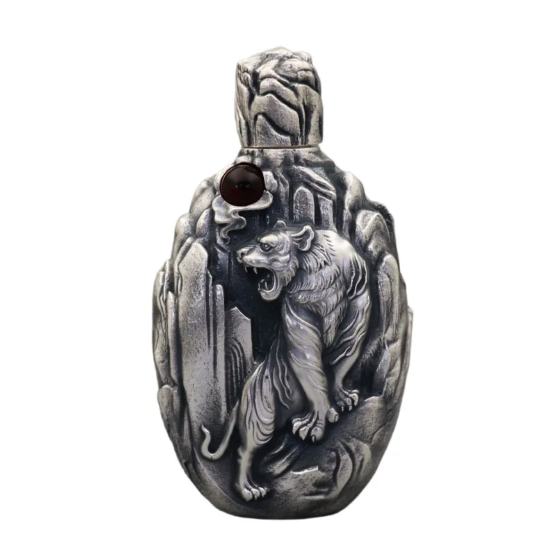 

Sterling silver wine set, full silver 999 Huhu Shengwei portable outdoor home Baijiu wine jug