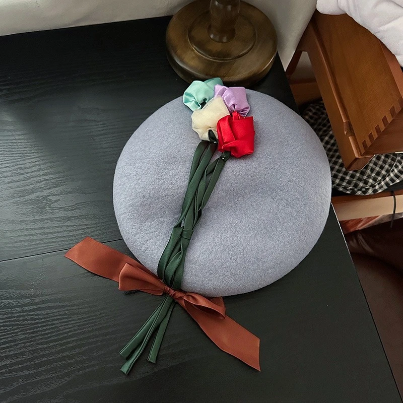 قبعات صوف أسترالية عالية الجودة للنساء للخريف والشتاء للسفر دافئة ومتعددة الاستخدامات مصنوعة يدويًا بتصميم باقة الورد قبعة رسام