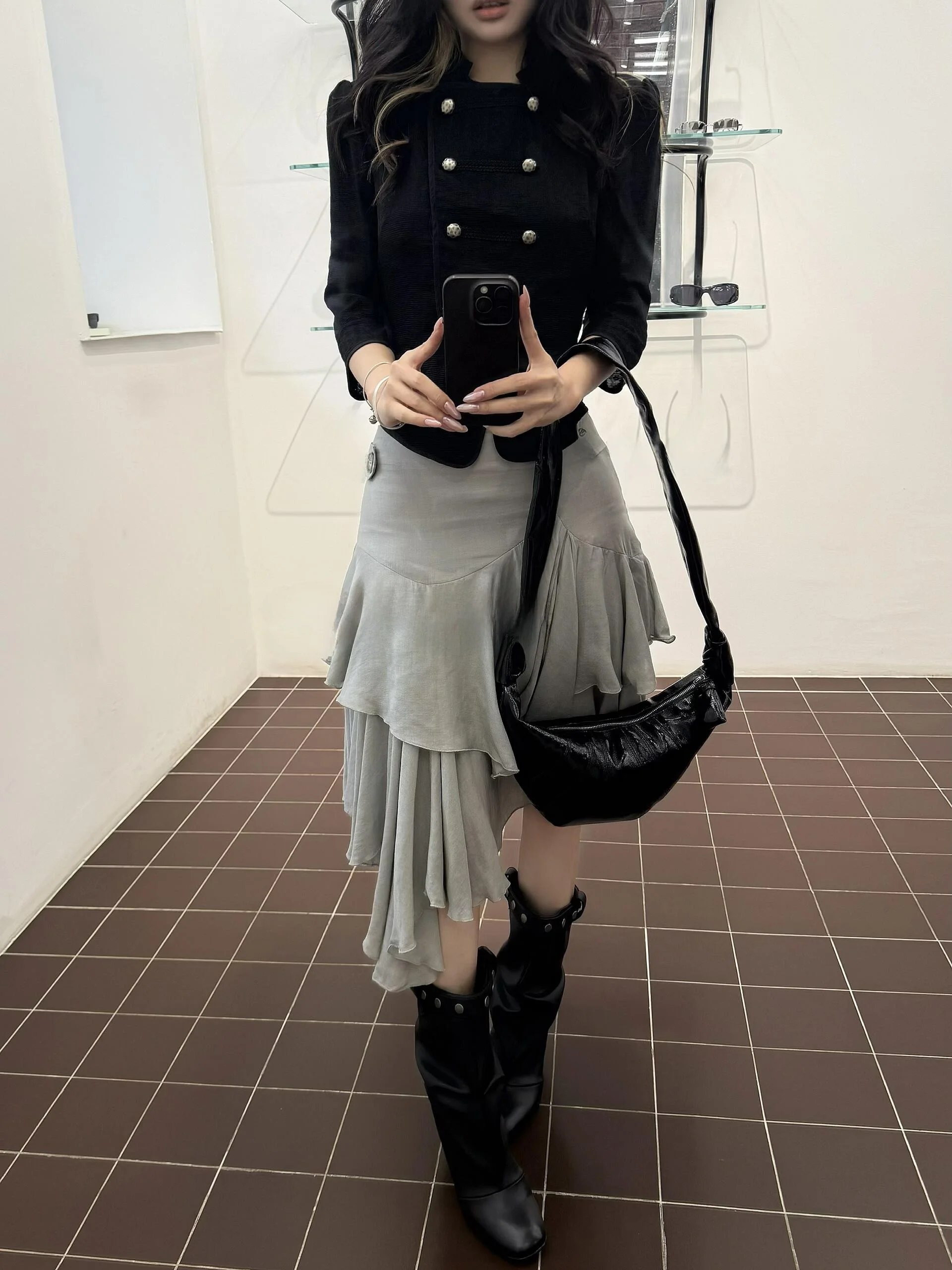 Low Waist Asymmetric Lace Skirt Irregular Hemline New Autumn American Retro Design Sense Midi Skirt for Ladies Casual Wear