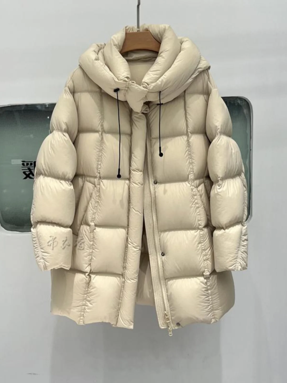 Thiened down Jaet feminino comprimento médio 2024 inverno nova versão coreana tubo reto 90 branco du down faion pão versátil