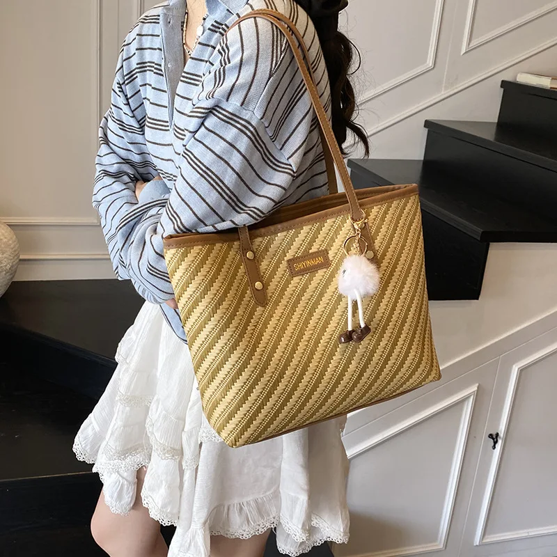 

2025 Summer Large Tote Bag for Women, Fashion Woven Shoulder Bag, Lightweight Beach Shopping Bag with Pockets