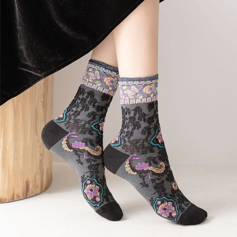 

1 Pair Fashion Glitter Luxury Socks Women Harajuku Long Socken Designer Socks Harajuku Ethnic Style Creative Pattern Sparkling