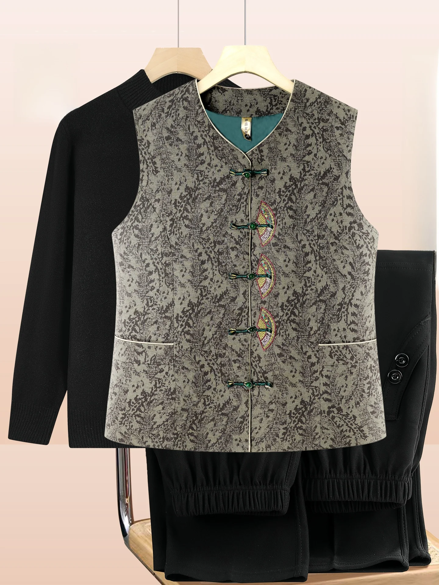 

andma's Autumn Sle Chinese Traditional Vest Women's Outerwear Spring Autumn Loose Fit Button up Svel