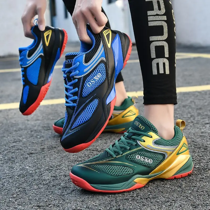 Hot Sale Professional Training Lightweight Anti-Friction Badminton Shoes Men's Badminton Training Shoes Court Shoes Very Good