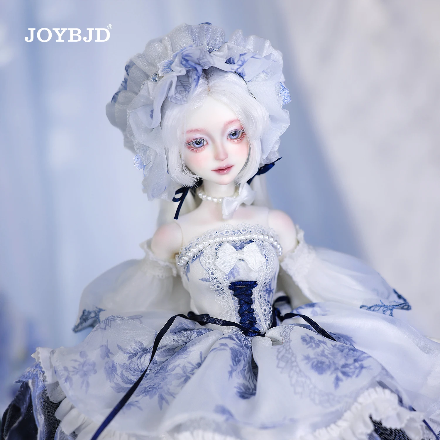 

Joybjd 1/4 Xuetu Full Set B\C with Chinese Blue and White Porcelain Style Dress Outfit Resin Art Toy