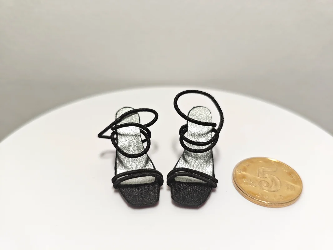 صنادل بكعب عالٍ بحزام رفيع لجندي أنثى بمقياس 1/6 لـ 12 بوصة Worldbox/Tbl