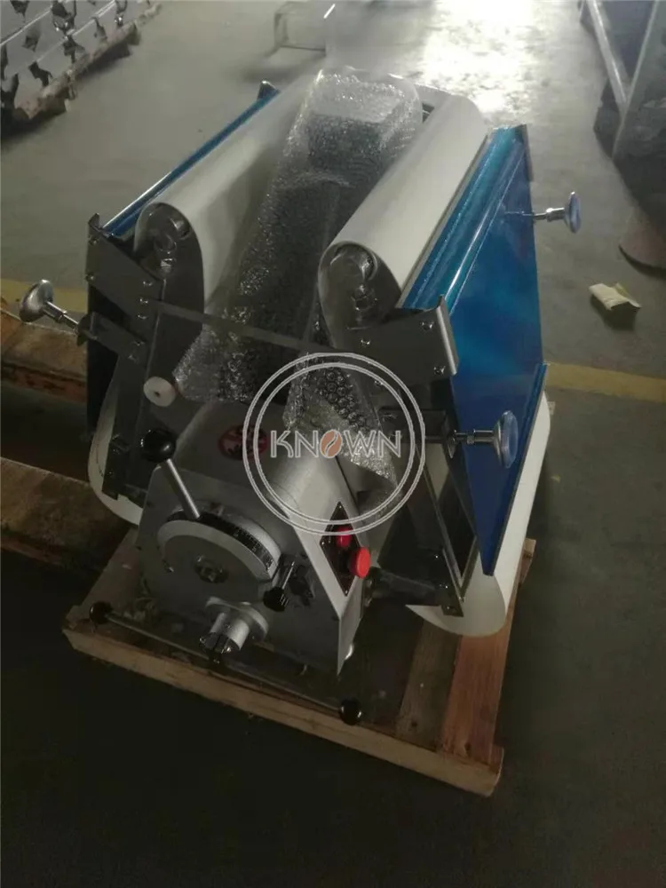 2023 เดสก์ท็อปพัฟเครื่อง Pastry Commercial สแตนเลสสตีลพิซซ่า Dough Sheeter เครื่องขึ้นรูปสําหรับขาย