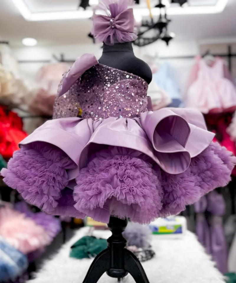 

2024 New Child Birthday Party One Shoulder Sparkly Baby Girl Wedding Kid Cake Dress Puff Big bow Flower Girls Dress First Gown