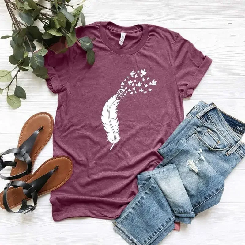 Camiseta con diseño de pájaros y plumas para mujer, libertad de los pájaros para amantes de la naturaleza