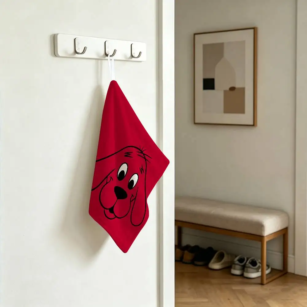 Cartoon Clifford the Big Red Dog Hanging Kitchen Towel, Polyester Cotton Material, Wear Resistant Hand Wiping Towel for Home view 5