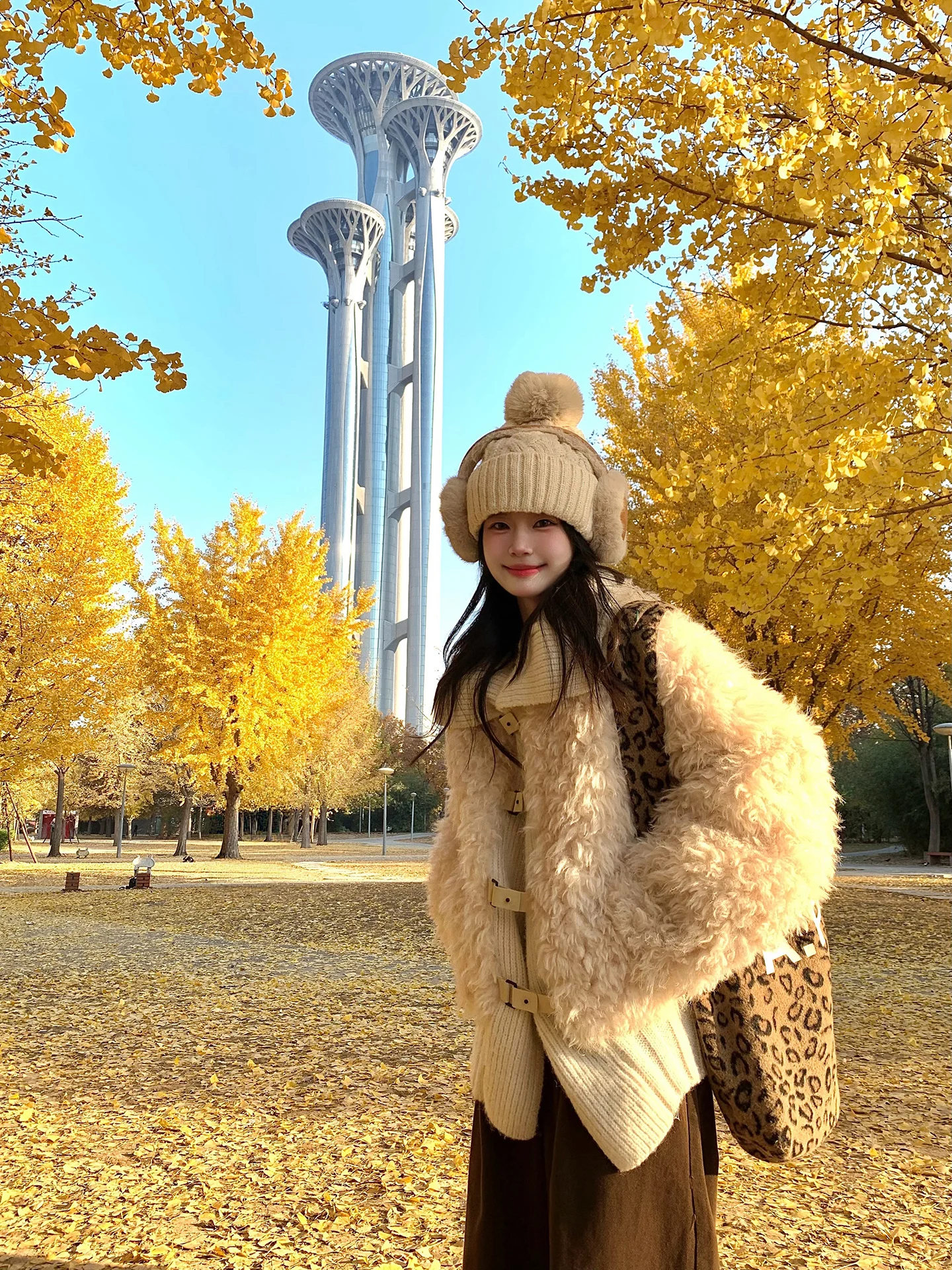 

Женское зимнее теплое хлопковое пальто с воротником из меха ягненка, суперкрасивое, с элементами кэжуал-стиля, для повседневной носки