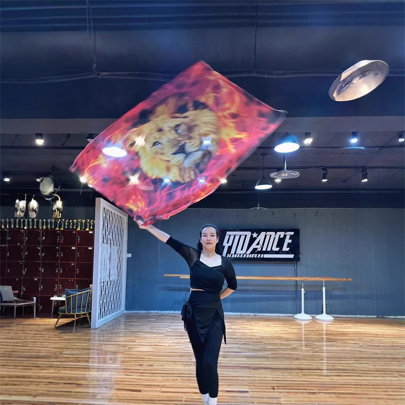 Bandeiras vermelhas de adoração para igreja, conjunto de 2 hastes flexíveis, bandeiras de chiffon para dança de elogio, hastes flexíveis, bandeiras de dança cristiana david leão adulto