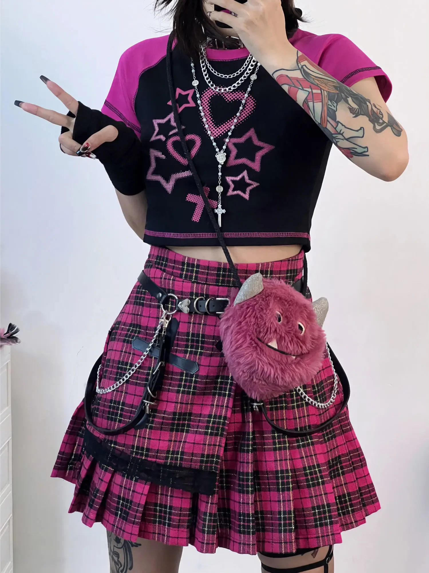 تي شيرت راجلان بأكمام نصف كم للفتيات ، قمة سرية مفتوحة داكنة ، زي قوطي ، زي Y2K ، قمة ملونة ، ساخن