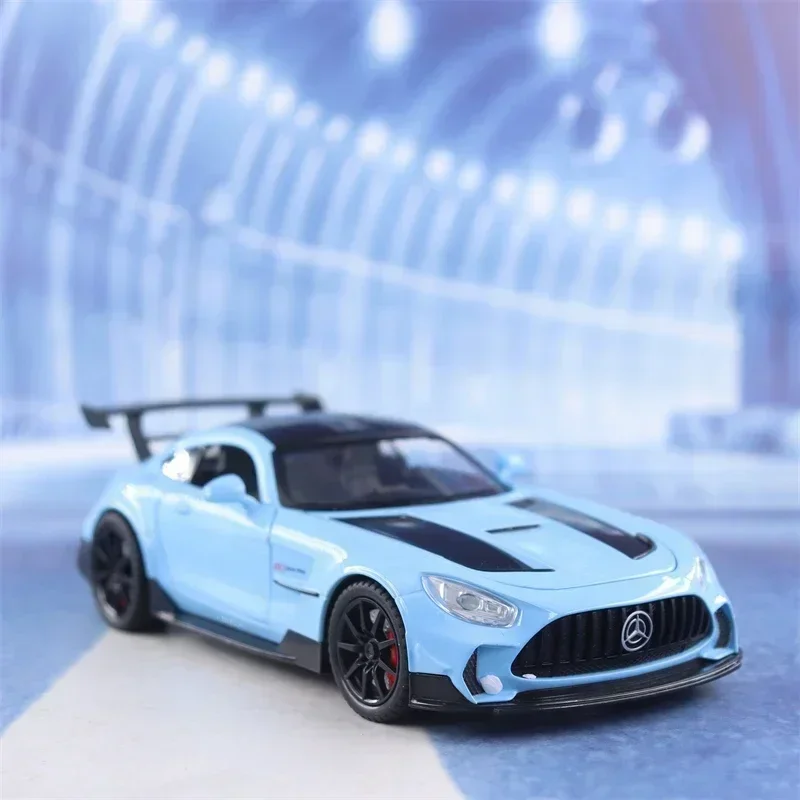 1:22 Mercedes-Benz GTR sports car Simulation Diecast Metal Alloy Model car Sound Light Pull Back Collection Kids Toy Gifts X55