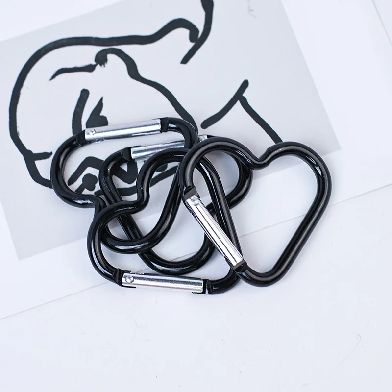10PCS Großhandel Herzförmige Metall Karabiner Schlüsselbund Karabiner Outdoor Schlüssel Ring Schnalle Multi Reise Kit Haken Hängen Schlüsselring
