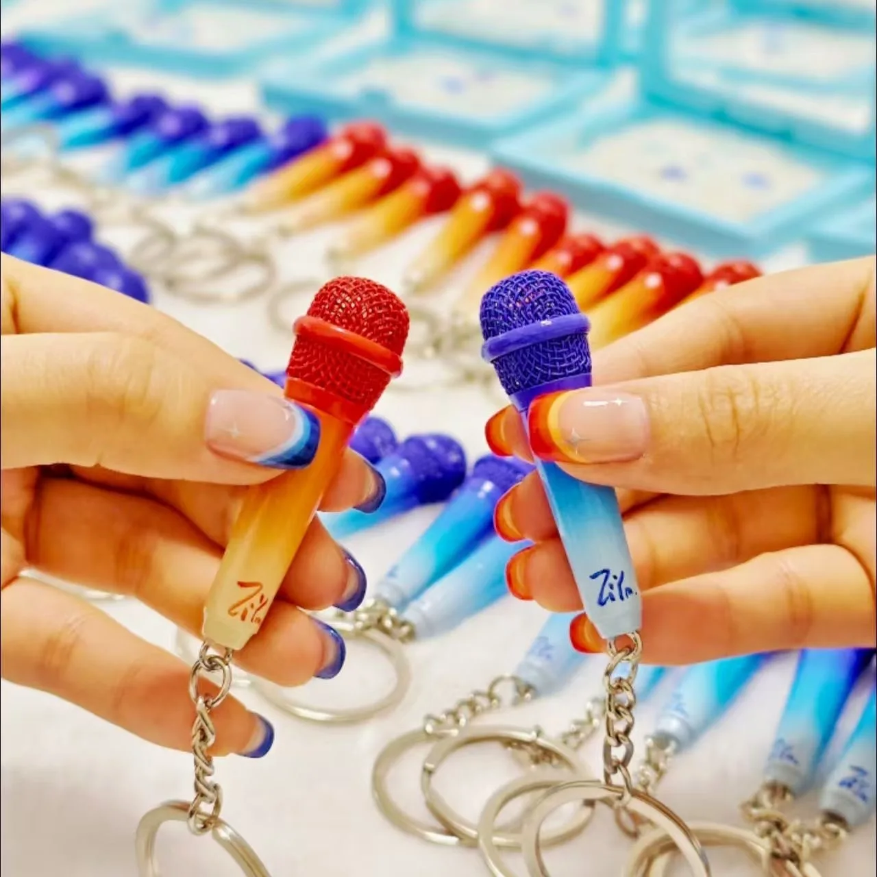 Ziyu Concert Microphone Cosplay Pendant Creative Homemade Metal Support Keychain Hanging Material Collection for Friends