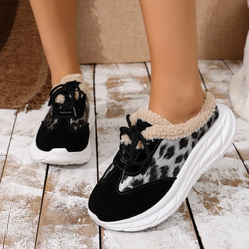 Sepatu Platform kain perca untuk wanita, sepatu jalan-jalan sol tebal mode datar baru 2024, sepatu kasual motif macan tutul untuk musim dingin