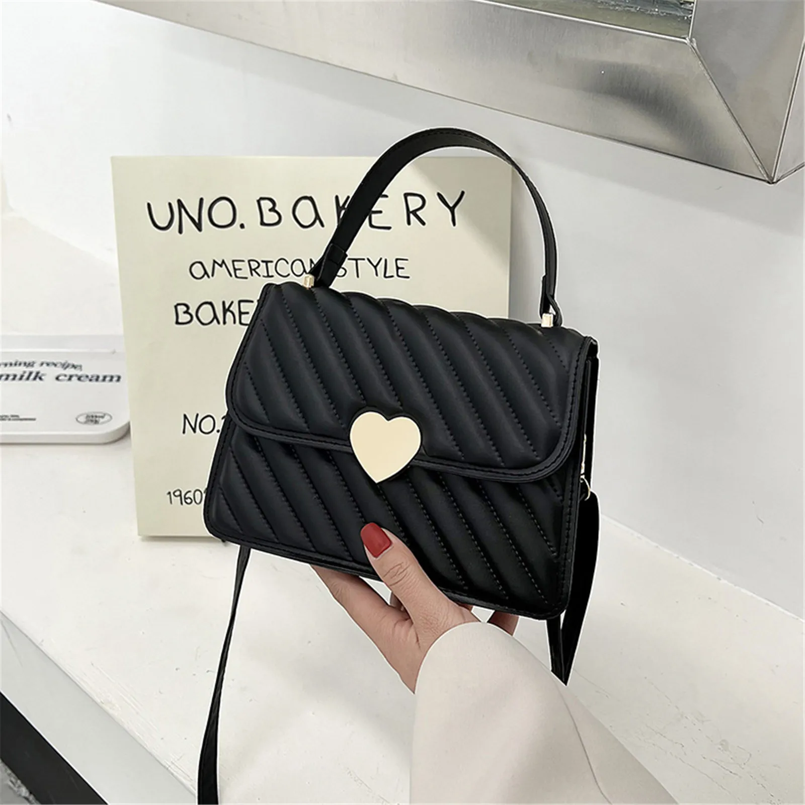 Love Handbag for Women Solid Color Indentation Cross-Body PU Leather Daily Outings Bags Large Capacity Crossbody Bag for Women