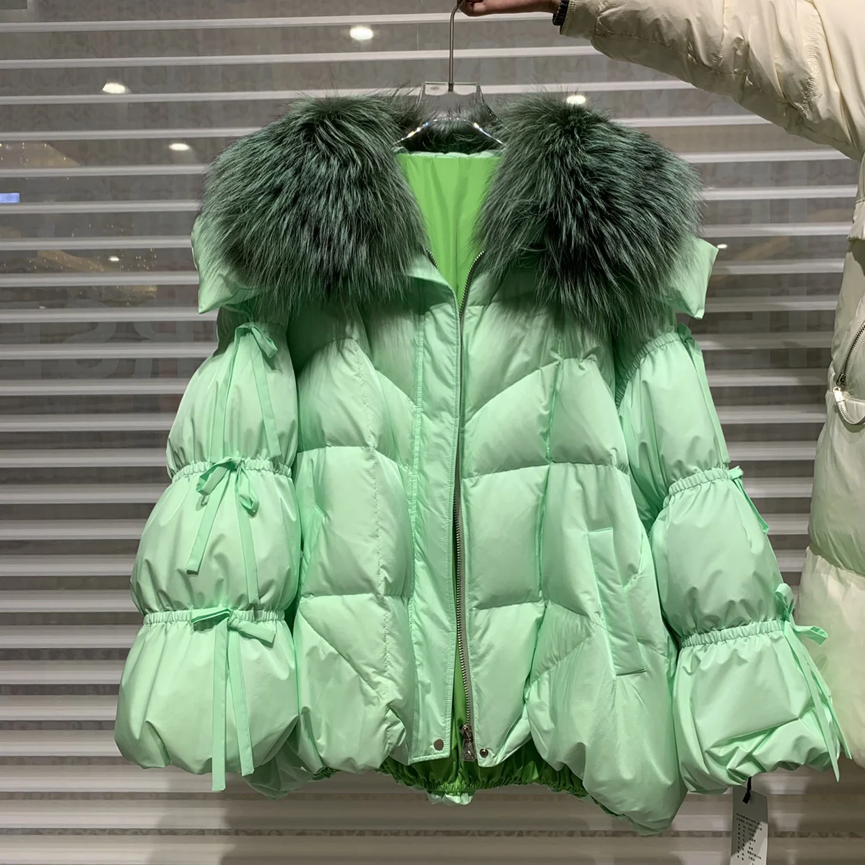 Winter Warm Real Fox Fur Collar White Goose Down Green Bread Coat Female 2023 New Elegant Lantern Sleeve Bow Down Jacket Women