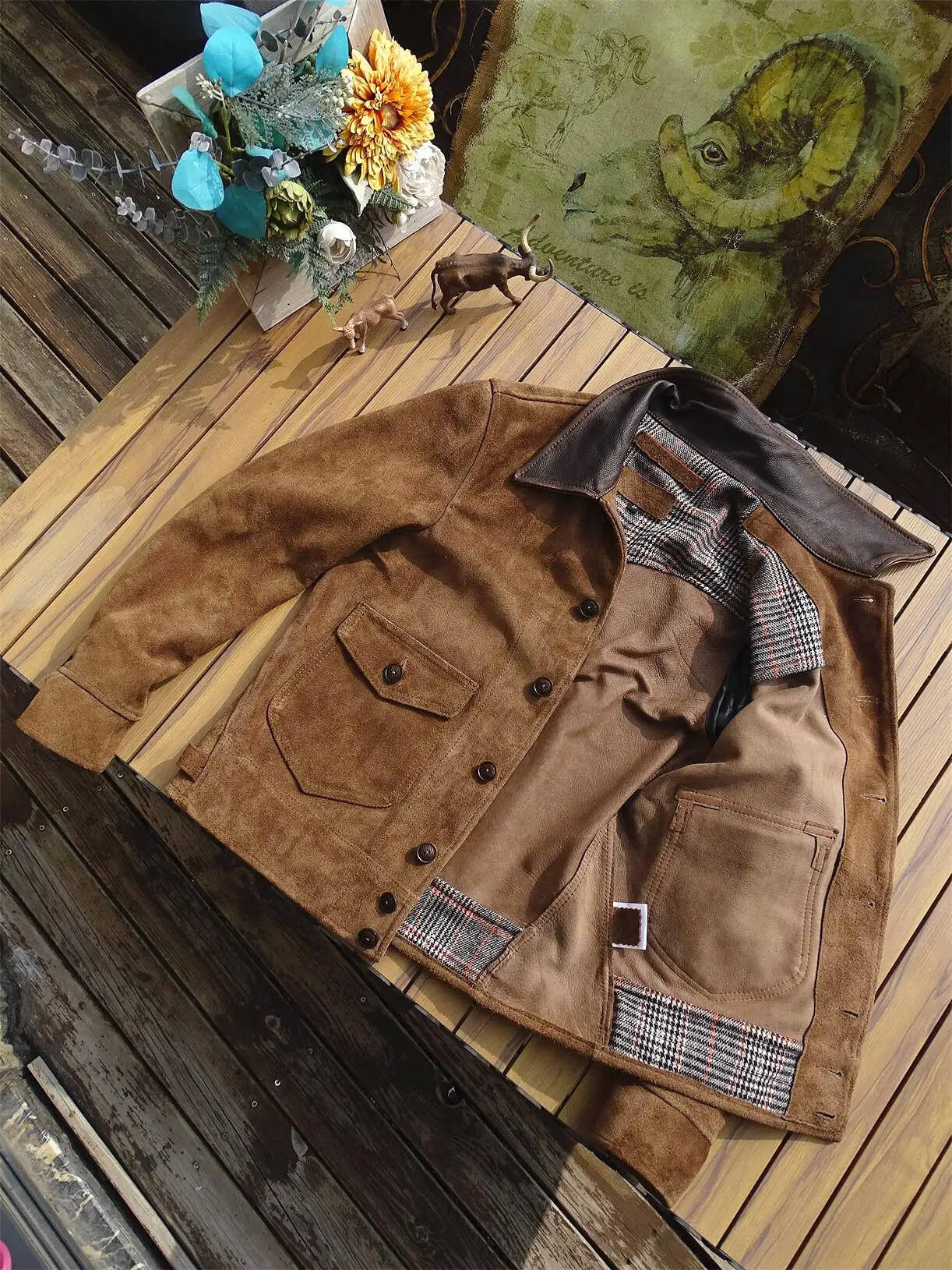 

Authentic American Retro f Lined Reverse Suede Leather Youth Faion Urban Sle ort Coat Single Button Closure Flip Collar