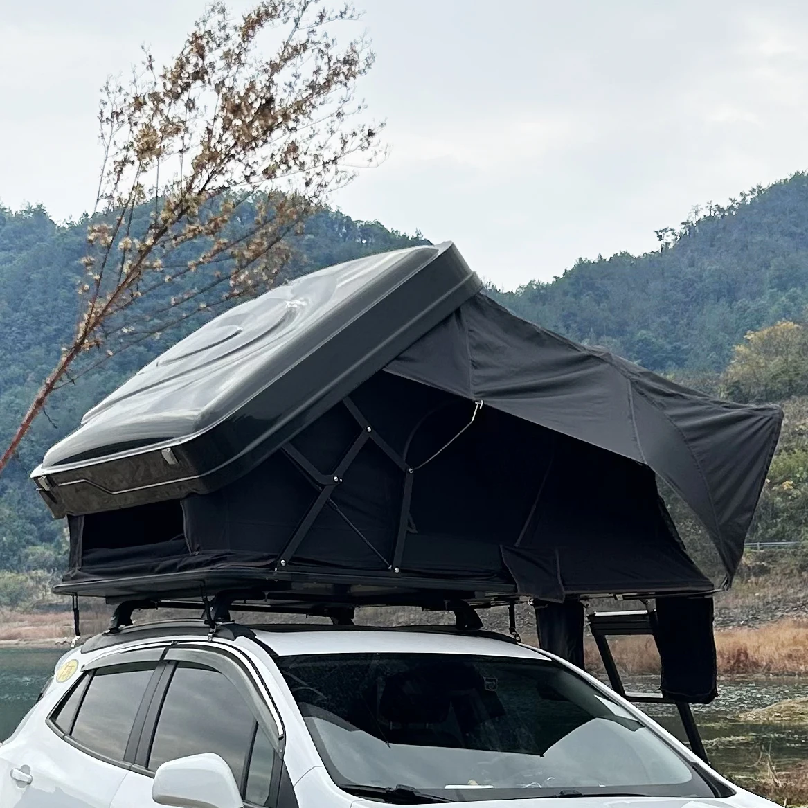 2024 NEW 4-5 Person Camping Rooftop Tent Heavy Duty Pro X Structure ABS Hardshell Roof Top Tents For Vehicles