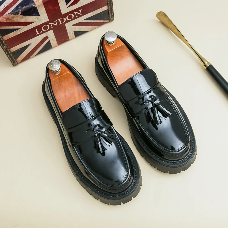 Fashionable Men Loafers Black Green Men Thick-soled Wear-resistant Patent Leather Glossy Business Shoes Social Shoes Sizes 38-46