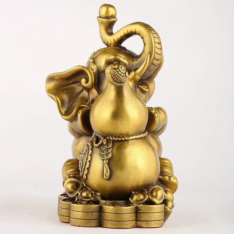 Brass elephant home decor ornaments, copper gourd objects, a pair of fortune-bringing sitting elephants