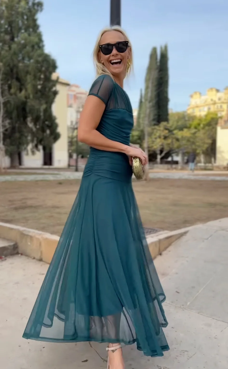 فستان لربيع وصيف 2025 شبكي برقبة دائرية شفافة بطيات فستان نسائي غير رسمي للحفلات Y2K موضة عصرية