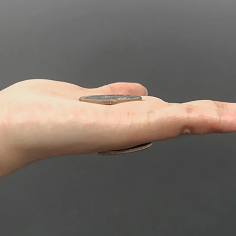 mighty-power-coin-half-dollar-by-oliver-magic-tricks-magnetic-coin-vanishing-magia-close-up-street-illusions-props