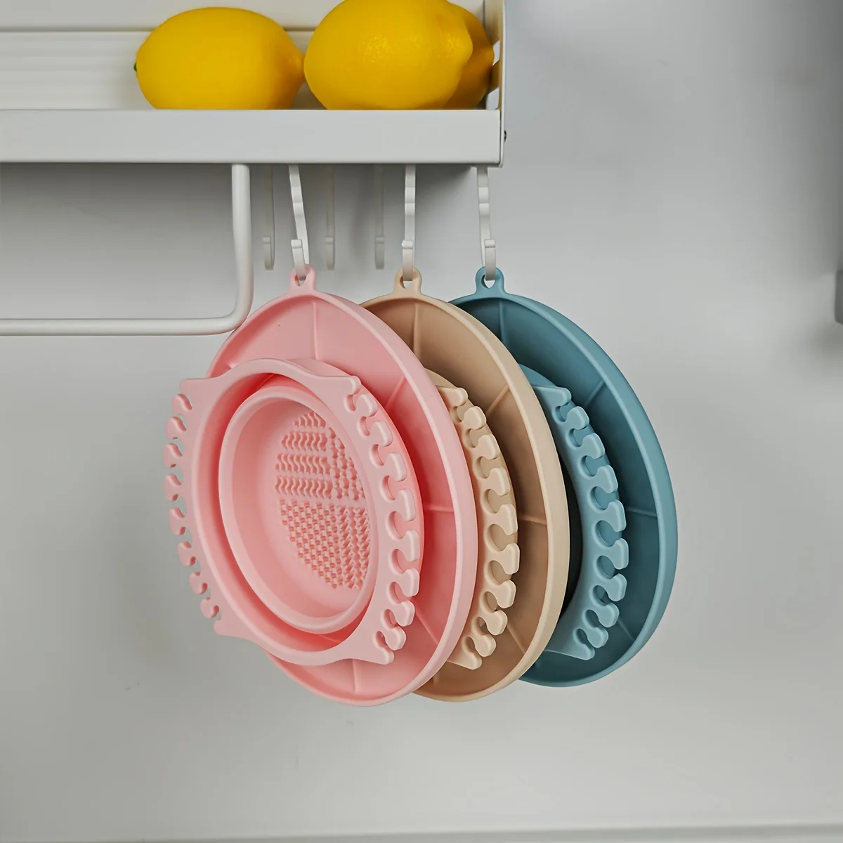 Foldable Silicone Makeup Brush Cleaning Bowl Multi Texture Scrubber Wash Portable Makeup Sponge Cleaner Tool for Travel Home