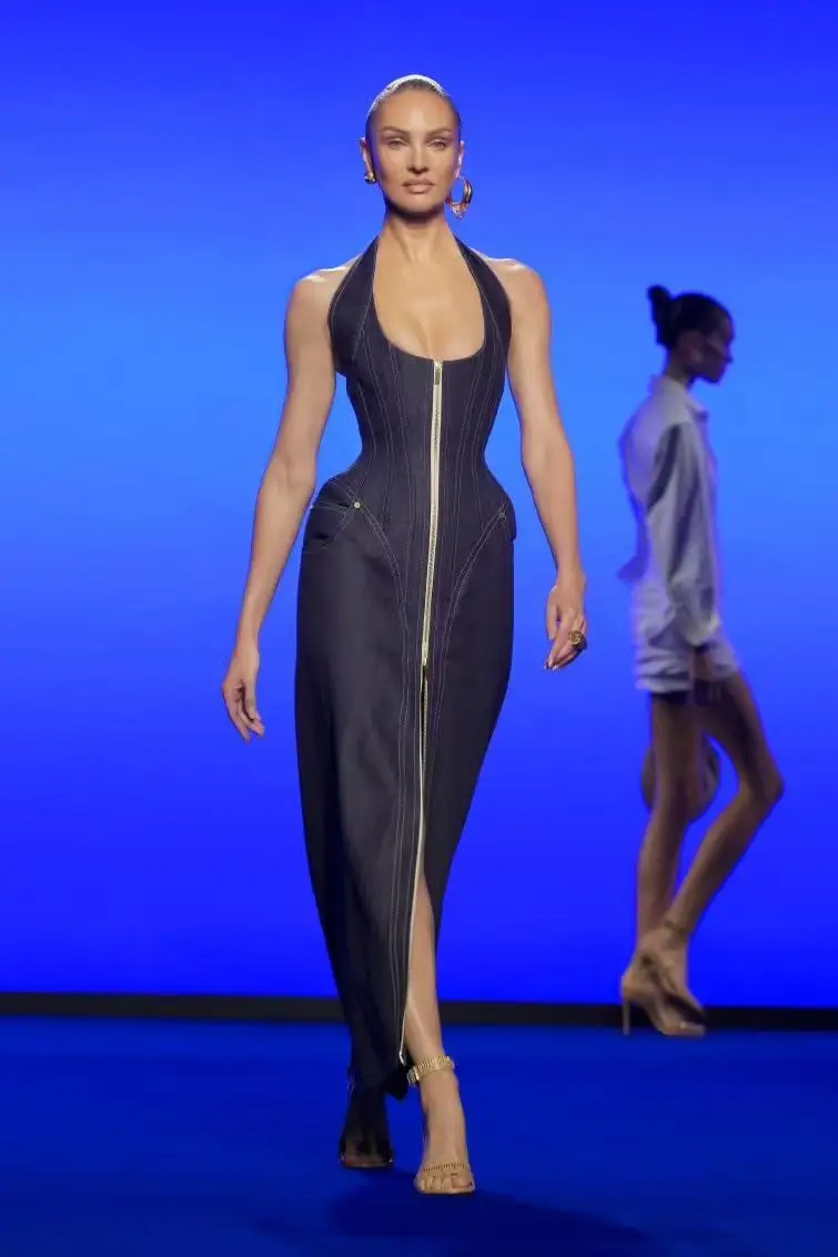 LEOSOXS ผ้ายีนส์คอเชือกแขวนคอแม็กซี่เดรสเปิดหลังซิปด้านหน้าผ่าเข้ารูปพอดีชุดราตรีชุดราตรีสไตล์ค็อกเทลชุดอย่างเป็นทางการ