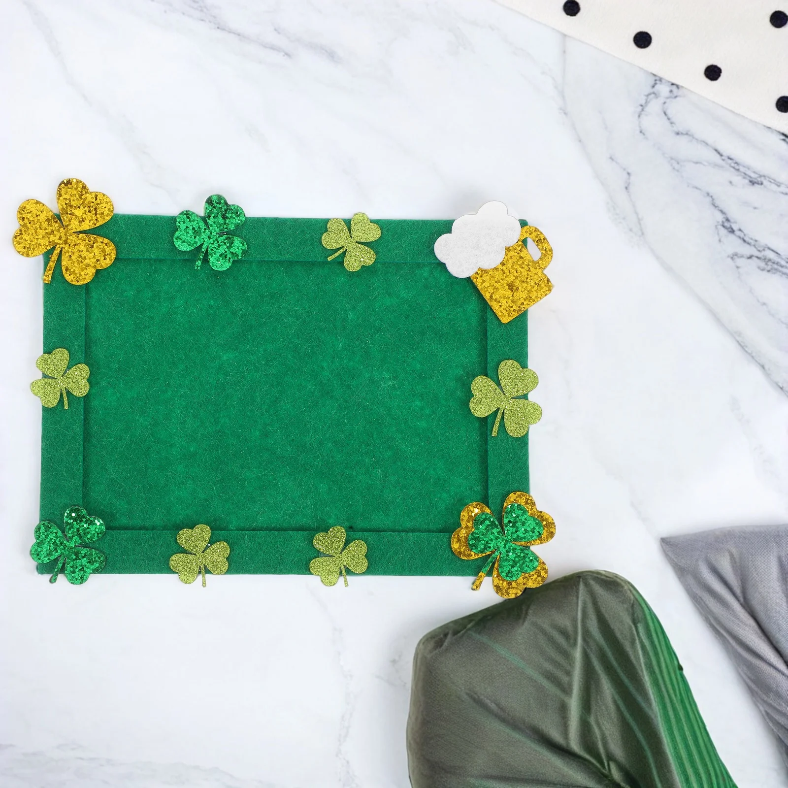 

1Set St Patricks Day Non Woven Fabric Photo Frame Green Leaf Irish Festival DIY Craft Kit Party Decorations Classroom